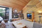 Mammoth Condo Rental Snowflower 73 - Comfortable Living Room with Flat Screen TV